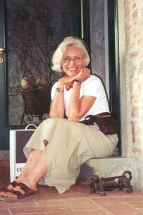 Joy Beckner Sculptor in Italy